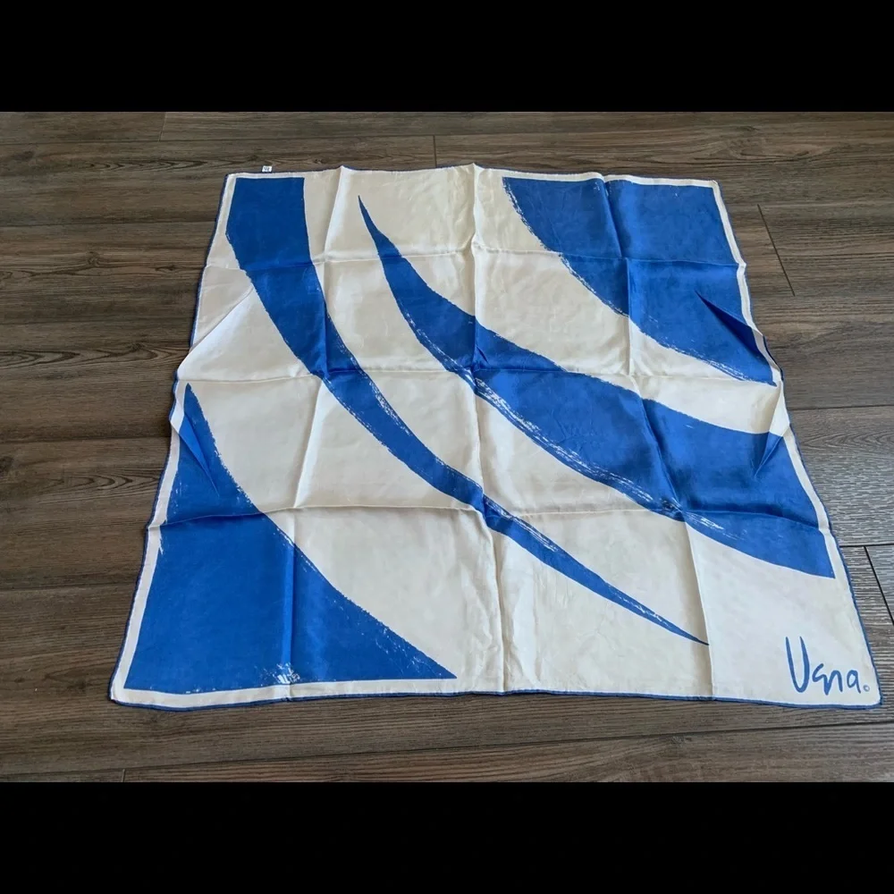 Vera scarf